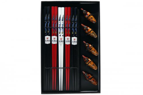 Coffret 5 paires de baguettes bois coloré, thème « dragon » avec porte-baguettes « canard » Coffret 5 paires de baguettes bois coloré, thème « dragon » avec porte-baguettes « canard »